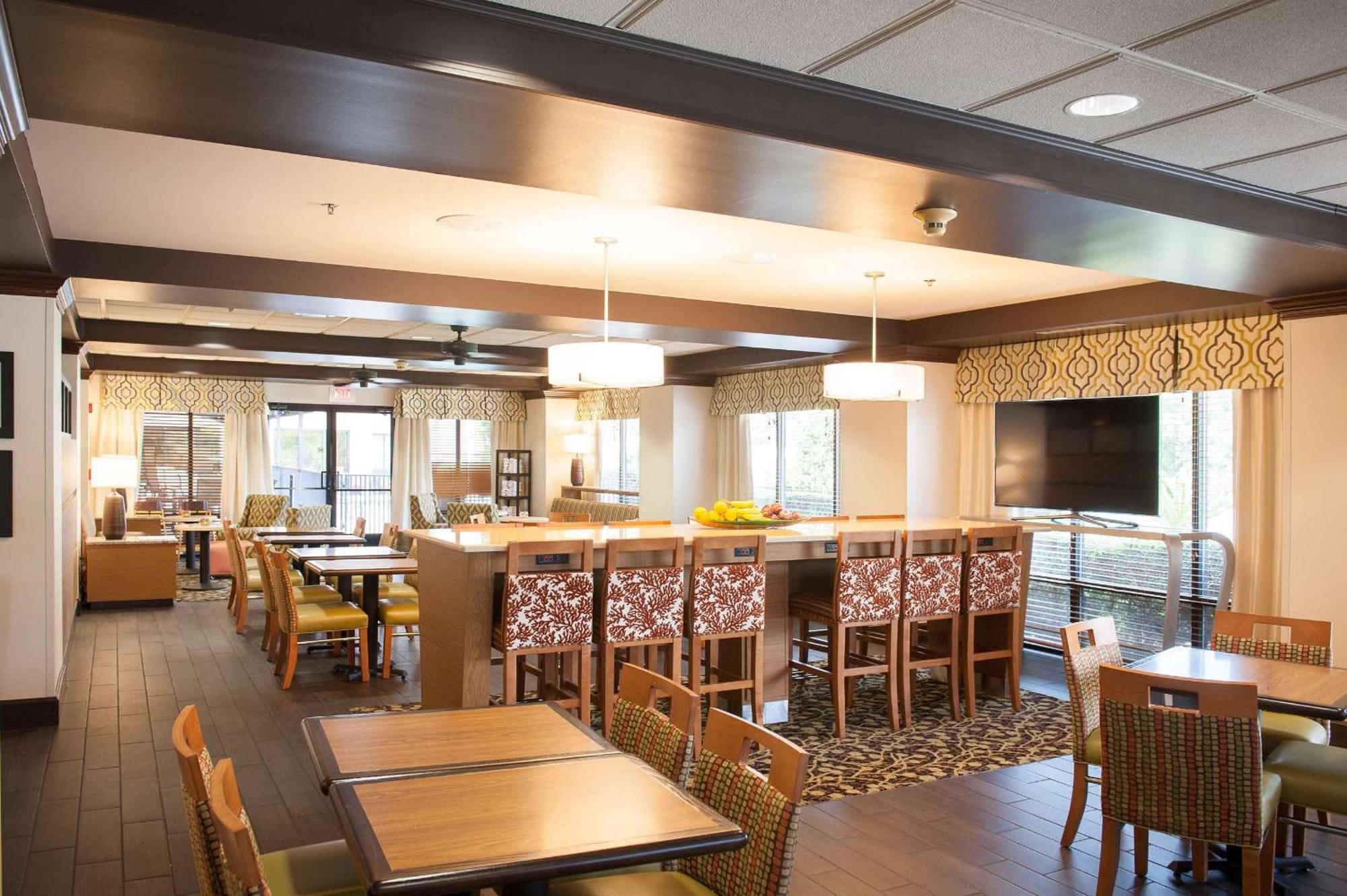 Hampton Inn Pensacola-Airport Exterior foto